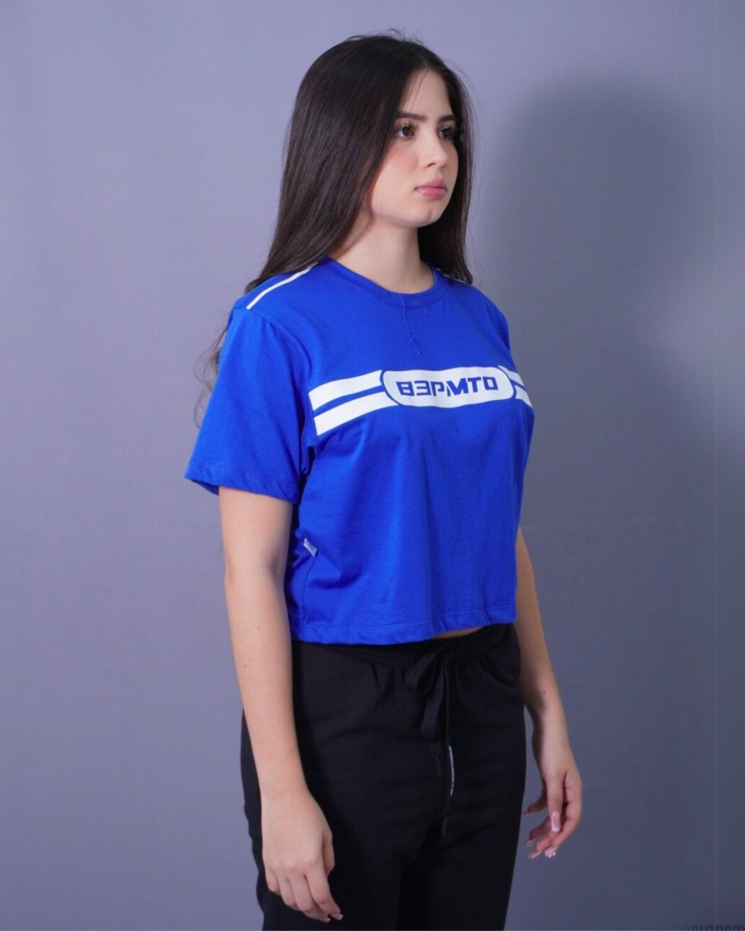 CAMISETA CROP AZUL PMTO