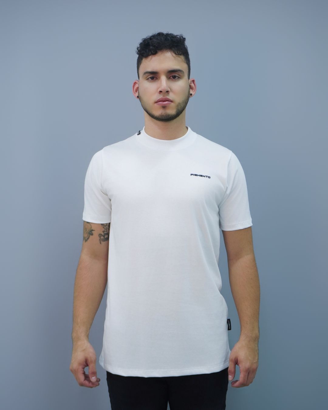 T-SHIRT BLANCA ESTAMPADO PIGMENTO