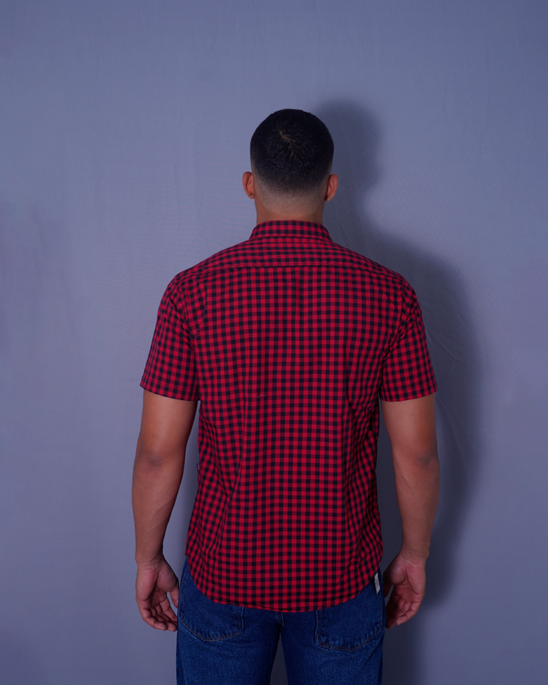 CAMISA REGULAR CUADROS ROJO Y NEGRO