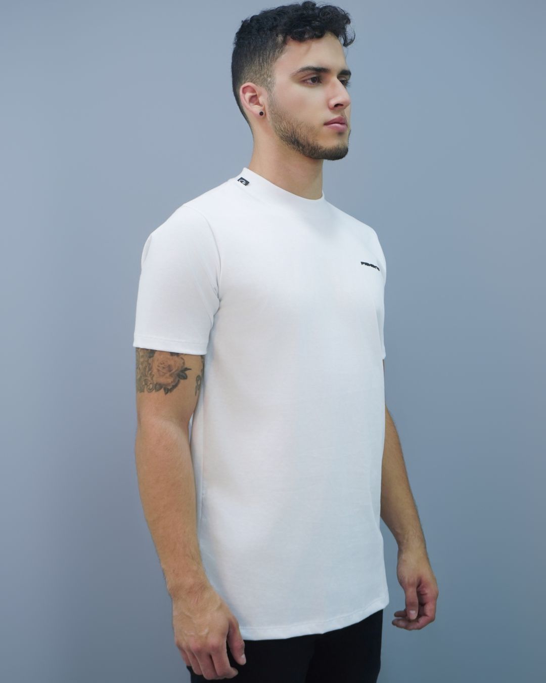 T-SHIRT BLANCA ESTAMPADO PIGMENTO