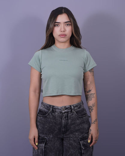 T-SHIRT CROP VERDE PIGMENTO