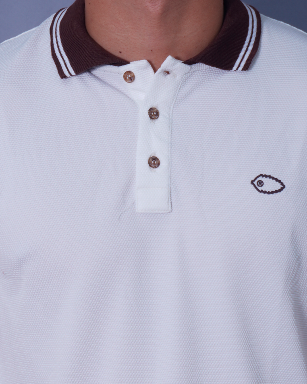 POLO REGULAR BLANCO X CAFE