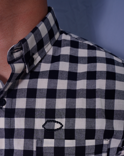 CAMISA REGULAR CUADROS BEIGE Y NEGRO