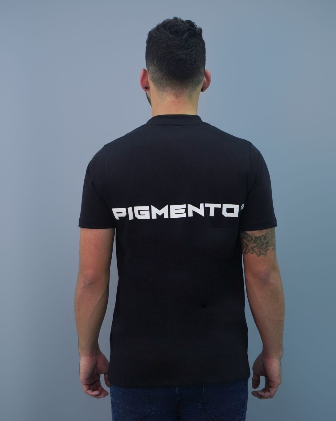 T-SHIRT NEGRO PIGMENTO