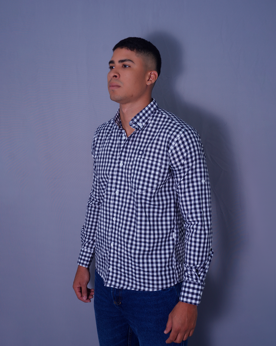 CAMISA REGULAR GRIS BLANCO