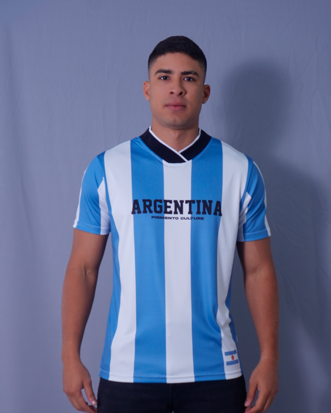 T-SHIRT REGULAR CUELLO ALTO ARGENTINA