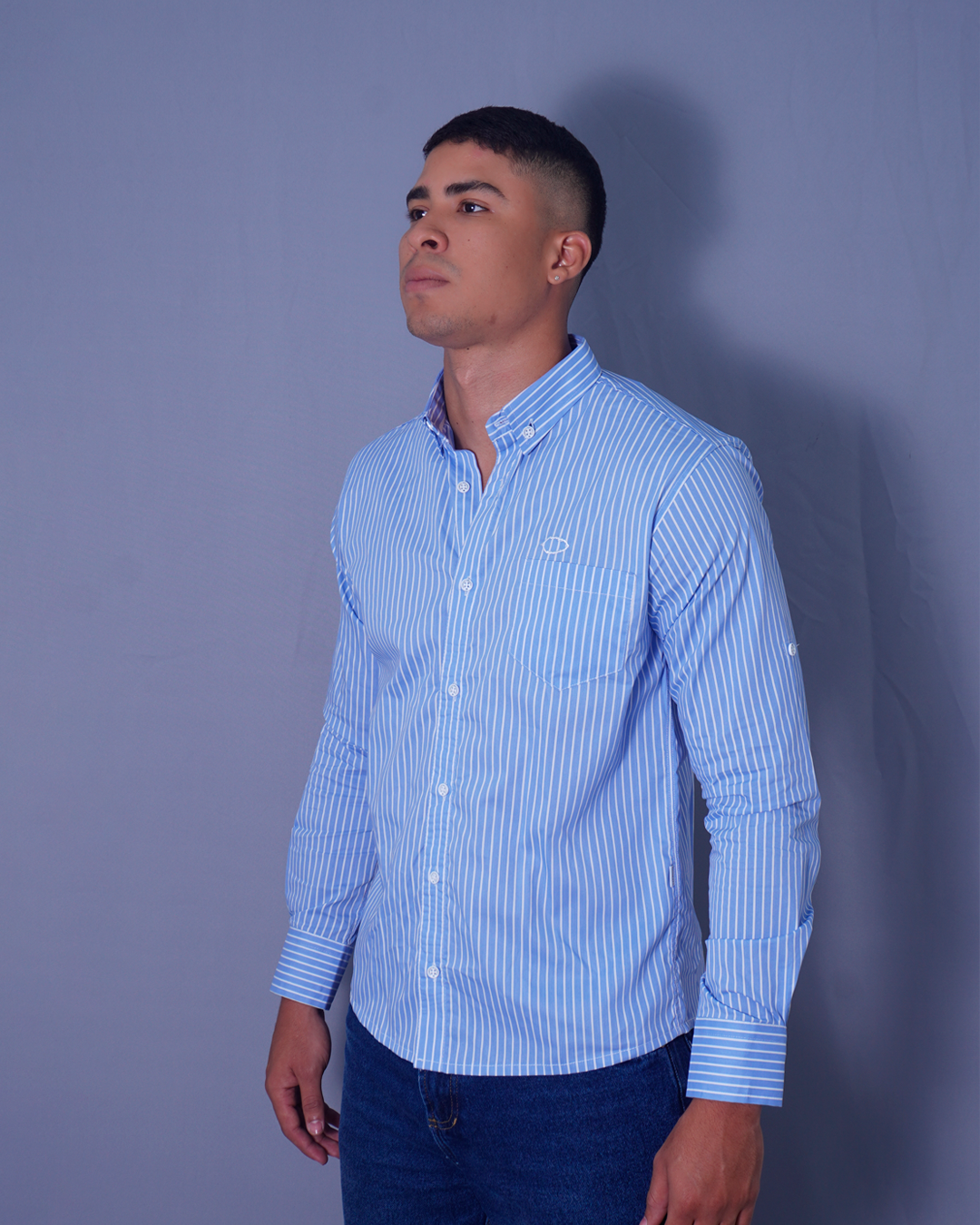 CAMISA REGULAR RAYAS AZUL BUTTONDOV