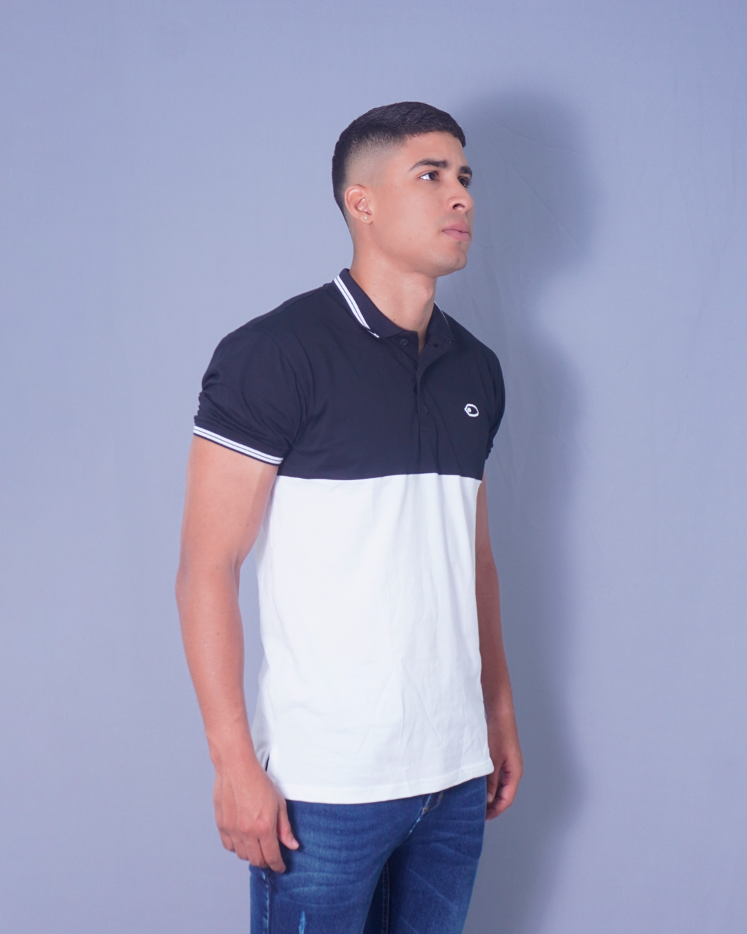 POLO REGULAR BLANCO X NEGRO