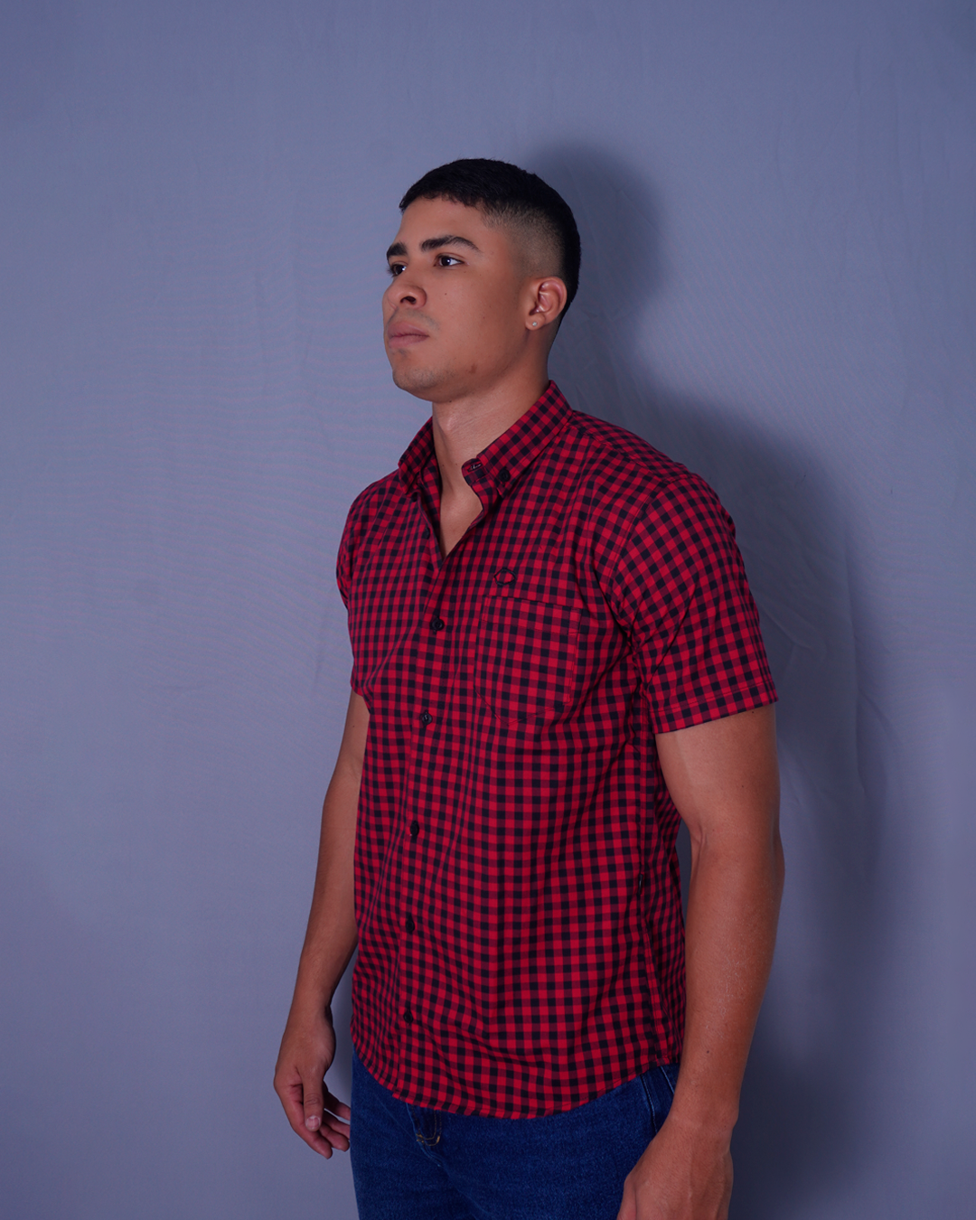 CAMISA REGULAR CUADROS ROJO Y NEGRO