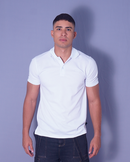 POLO ENCAJONADO BLANCO CON TEXTURA