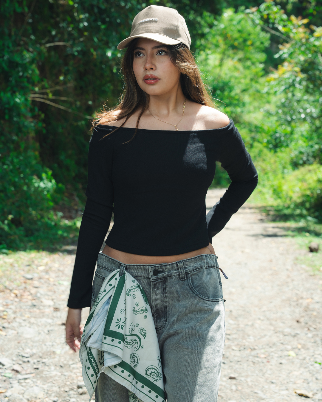 BLUSA STRAPPLE NEGRA