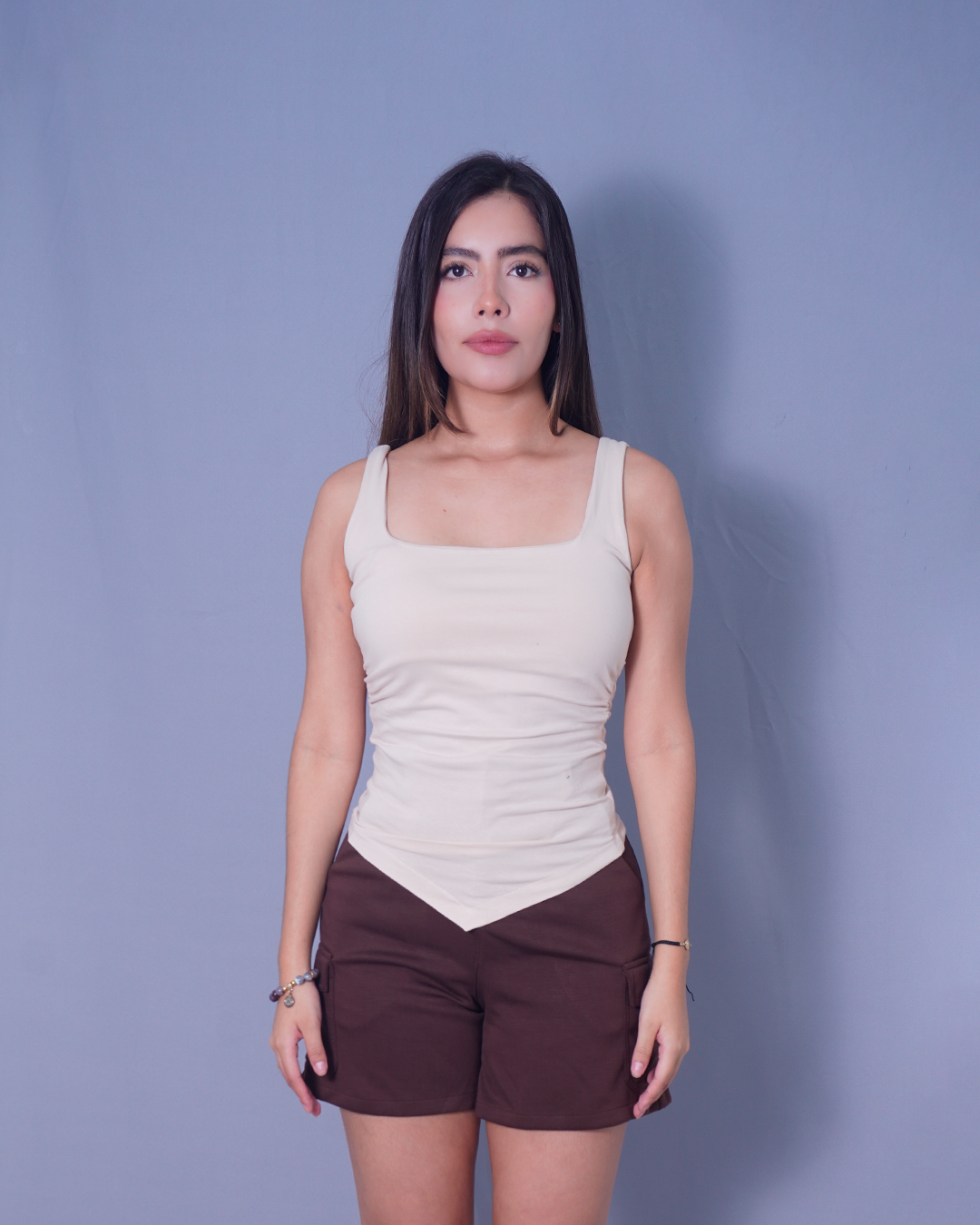 BLUSA ESCOTE FALDA X PUNTA