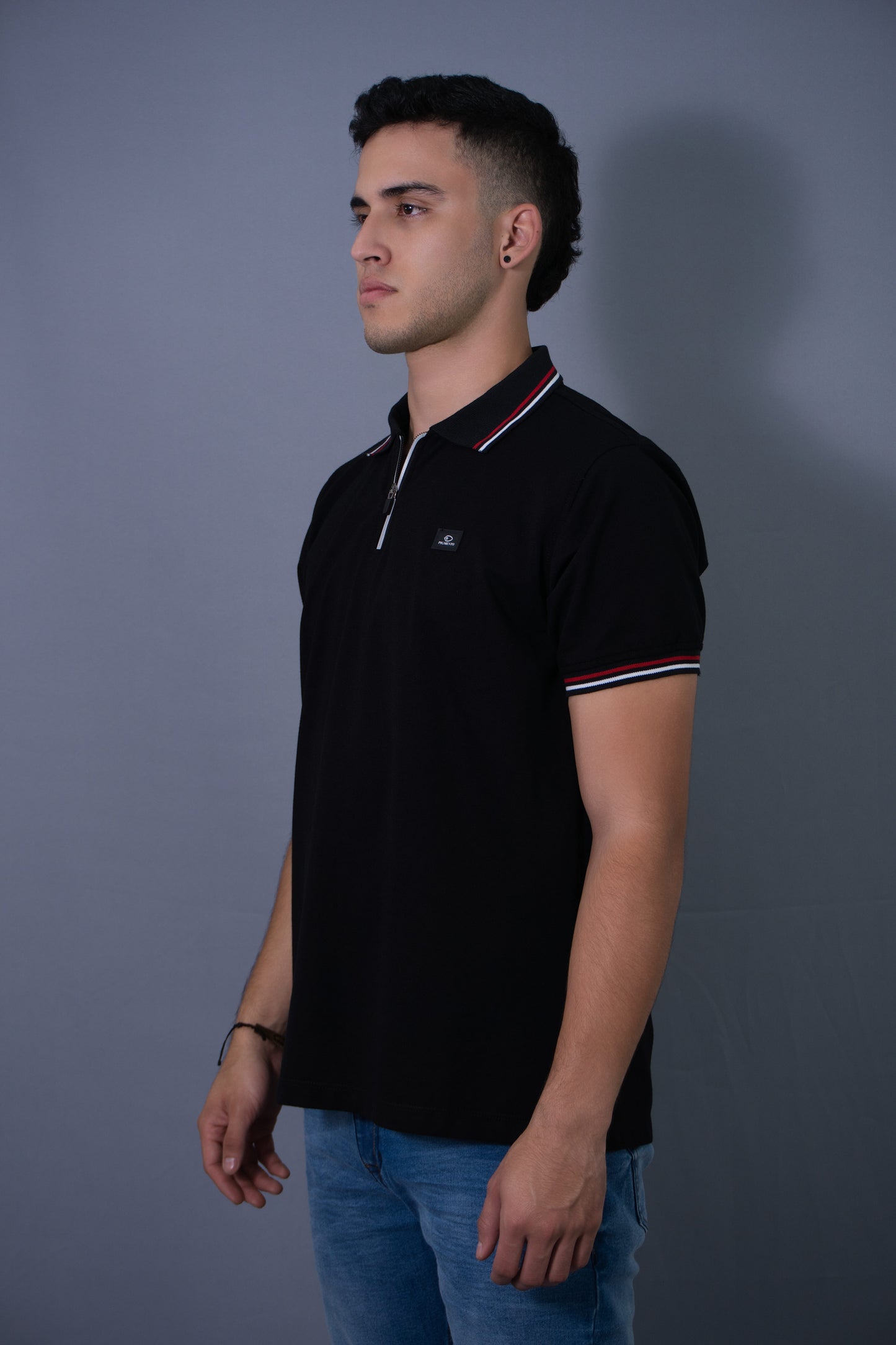 POLO NEGRO APLIQUE PVC